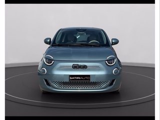 FIAT 500e 3+1 42 kwh la prima